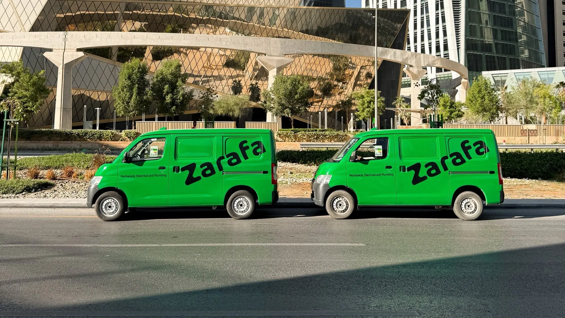 أسطول سيارات زرافة المجهزة في الرياض